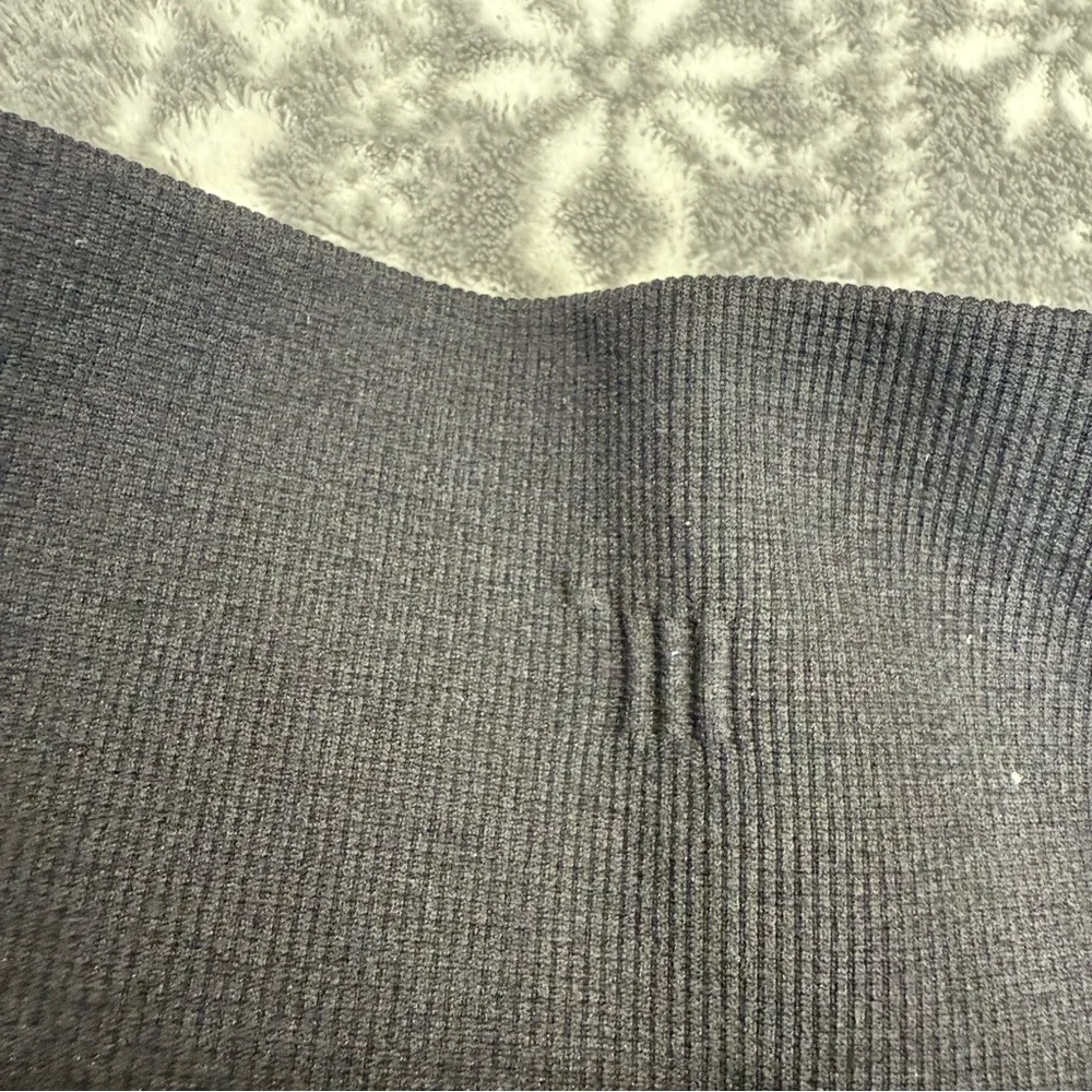 Lululemon Seamlessly Street Crop Heathered Black‎ Size 8 Activewear Yoga Active